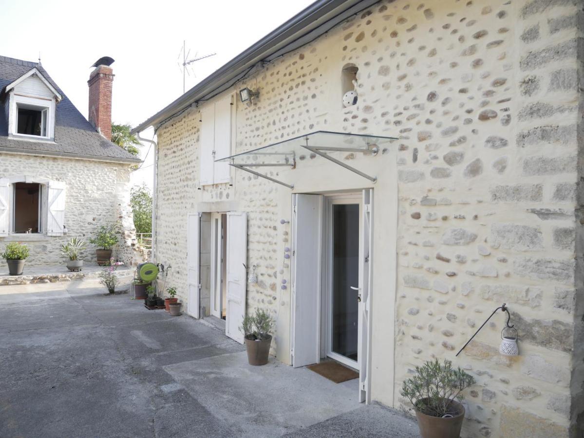 Gite De Lasbareilles Narcastet Exterior photo
