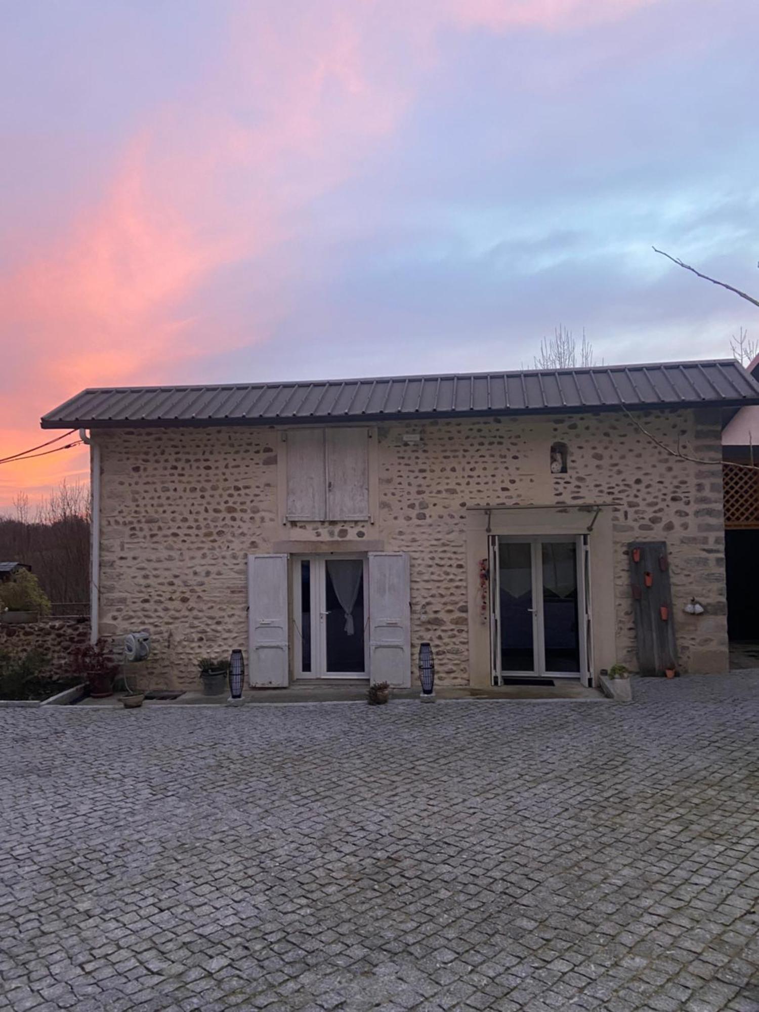 Gite De Lasbareilles Narcastet Exterior photo